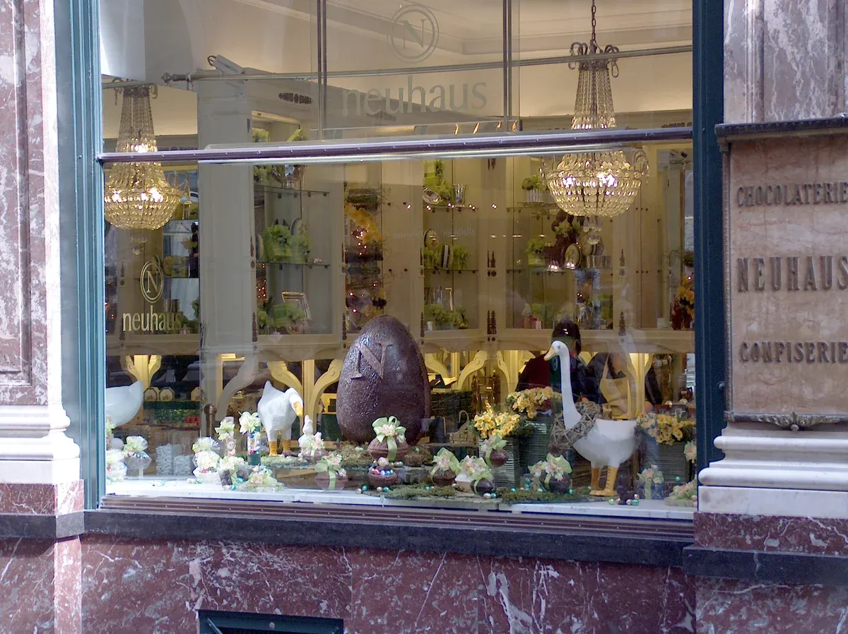The Neuhaus window in the Galerie de la Reine, the shop where the praline was first made, a stop near every chocolate tour in Brussels